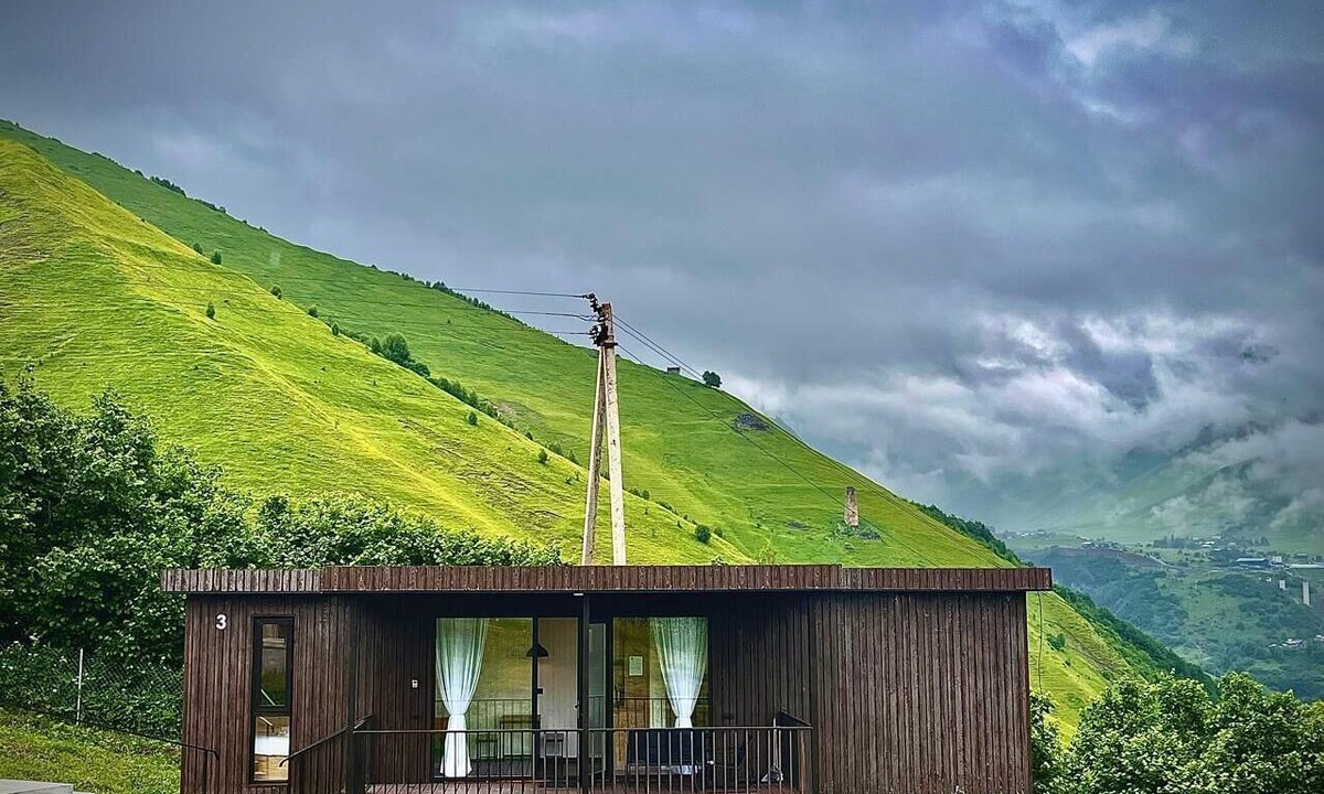 Dusheti House | 2-Bedroom Shipping Container House Near Gudauri