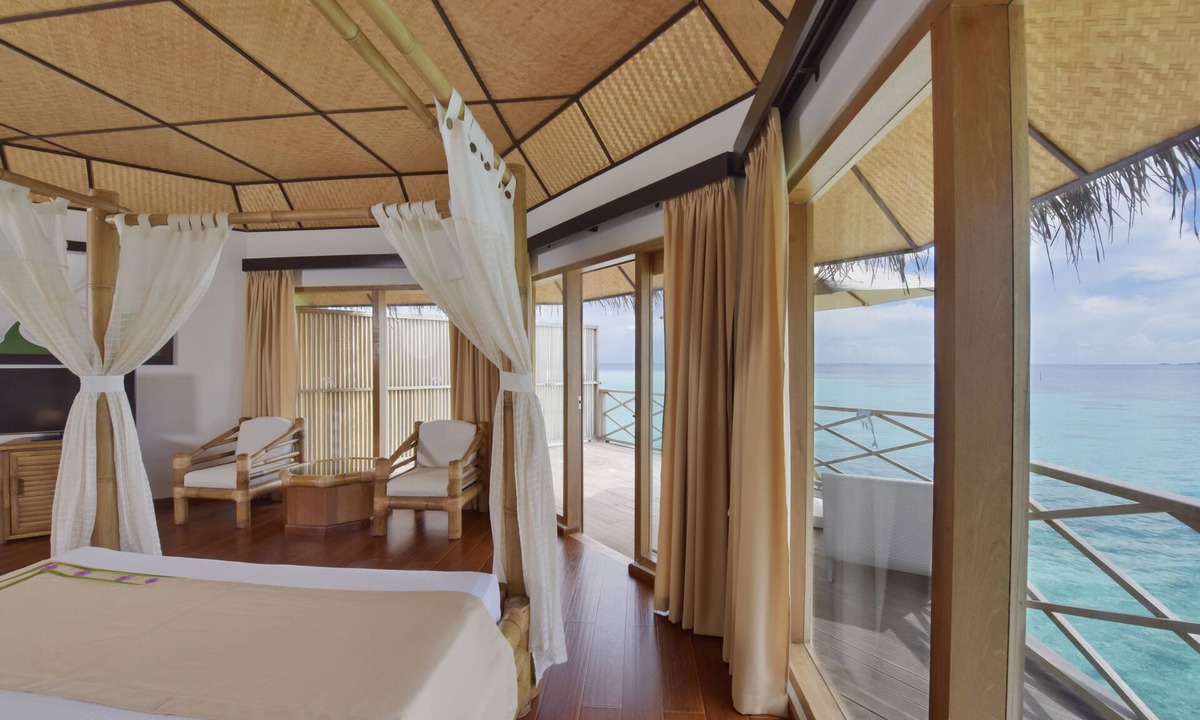Angaga Hotel | Angaga Island Resort & Spa