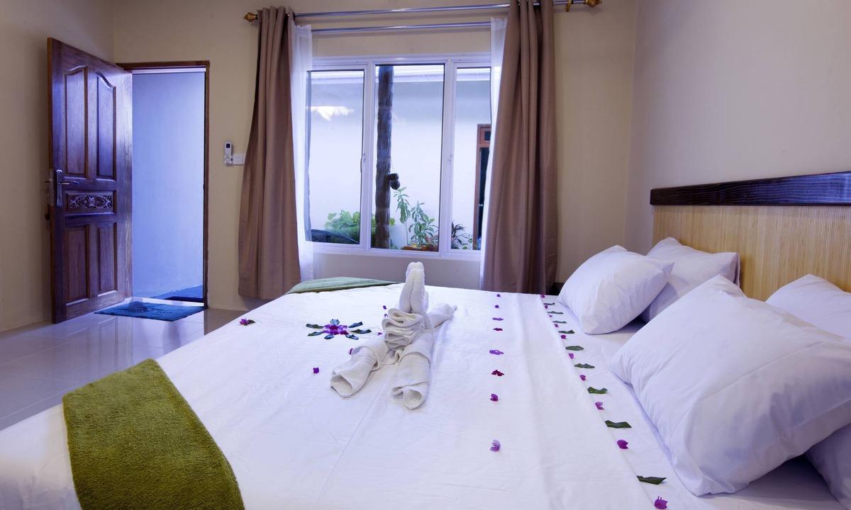Thoddoo House | Ari Heaven