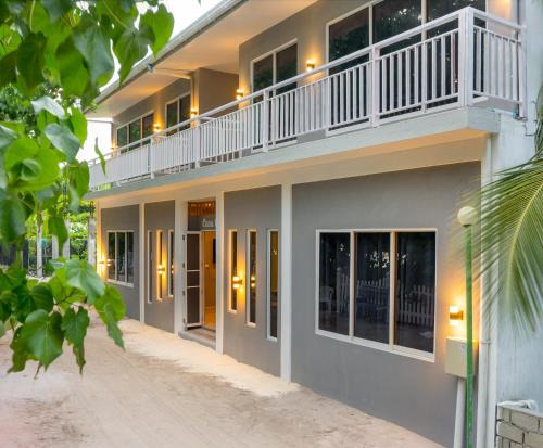 Ukulhas Hotel | Casaparadiso - Beach View