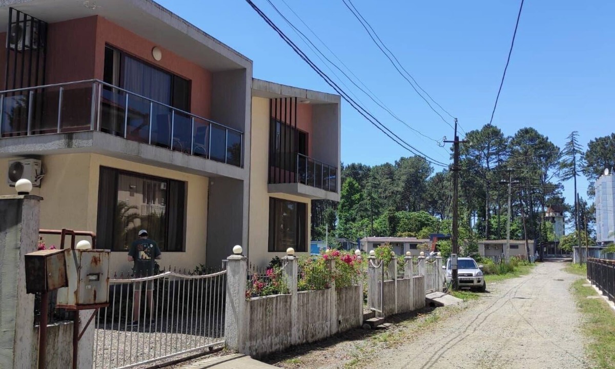 Ureki Apartment | Charming 1-bedroom apartment with WiFi, AC, 2 minutes from the sea – sleeps 5