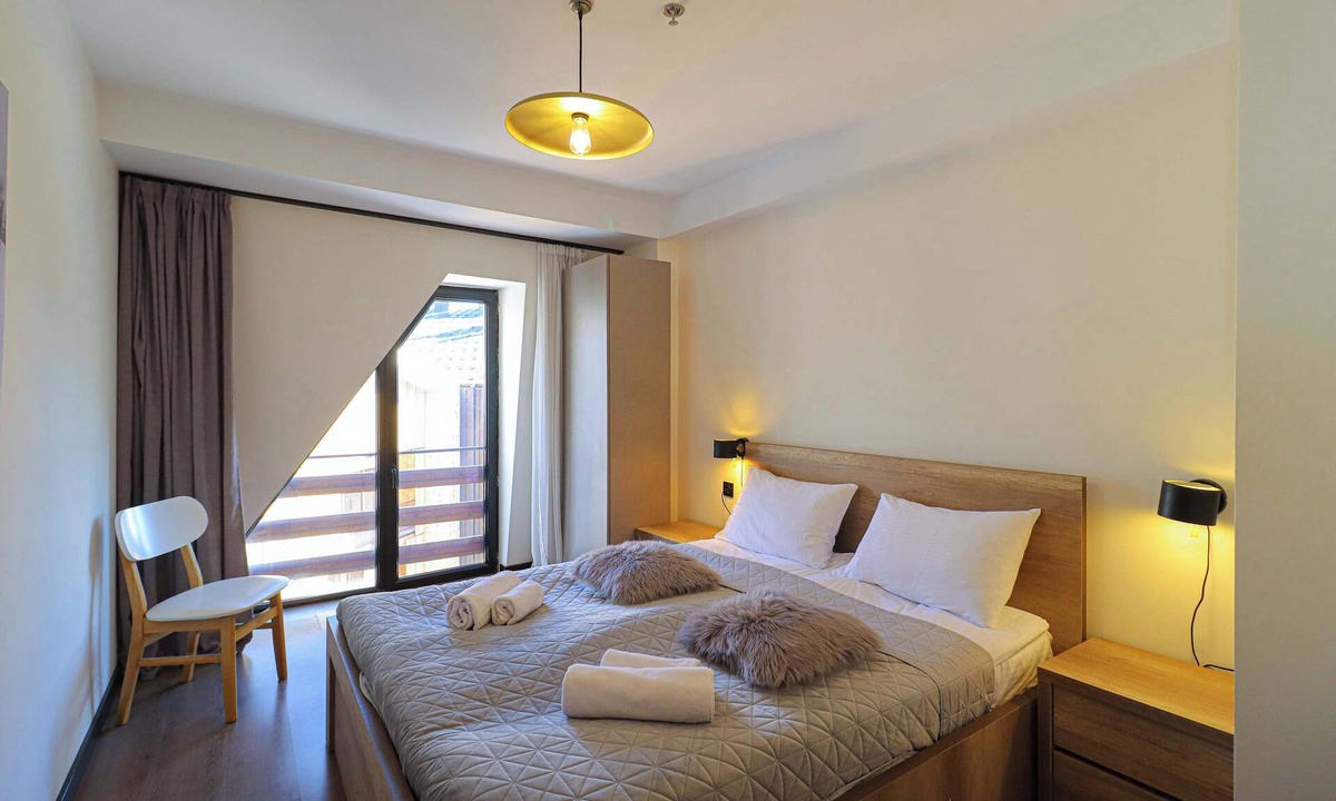 Kazbegi Apartment | Cozy Family Retreat in Old Gudauri - by Wehost