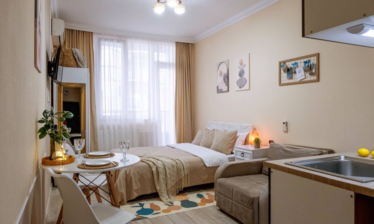 New Boulevard Apartment | Cozy Studio by the Sea – Walk to Beach, Shops & Cafes, Prime Location