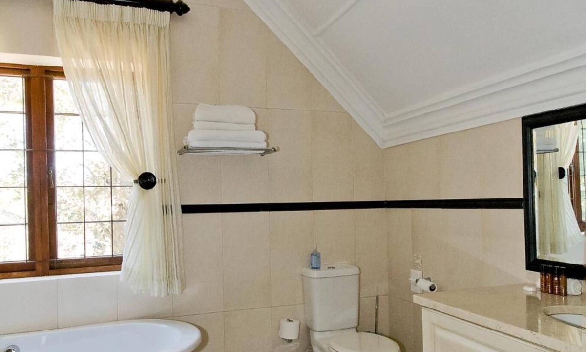 Botha's Hill Bed & Breakfast | Eagle Wind Manor