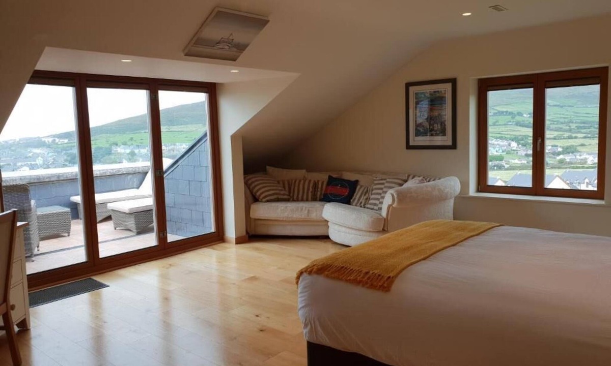 Dingle House | Fab View