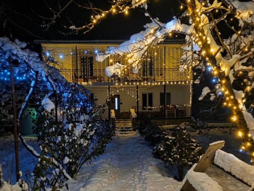Likani Bed & Breakfast | Family hotel mountain panorama