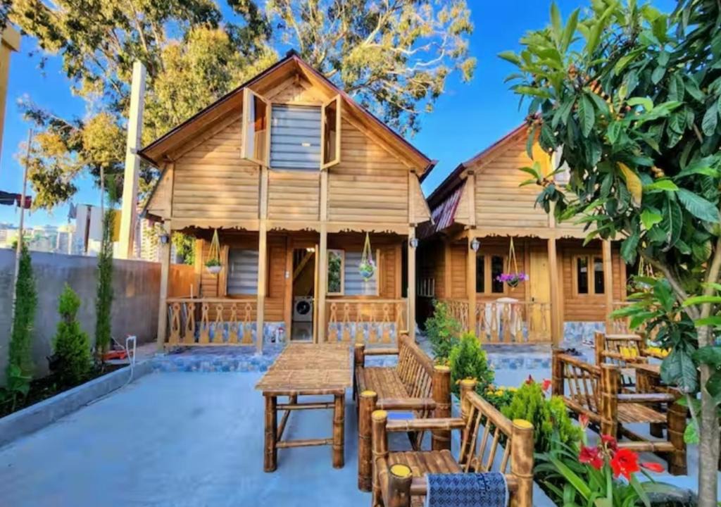 Batumi House | Guest House Ruslan