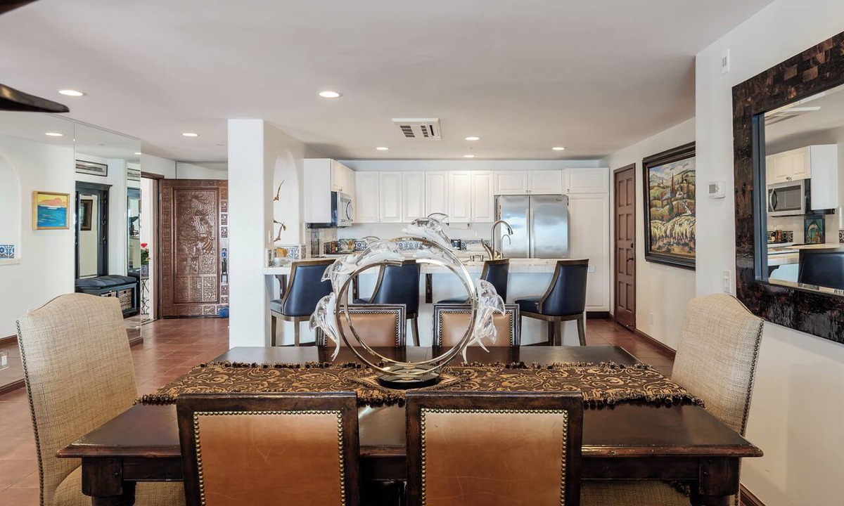 Avalon Condo | H1864: Remodeled 2Br villa, AC, 4-seat cart, OCEAN VIEWS, BBQ