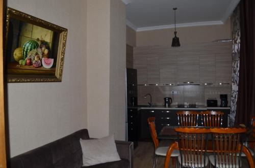 Tbilisi City Centre Apartment | Happy Home Sololaki