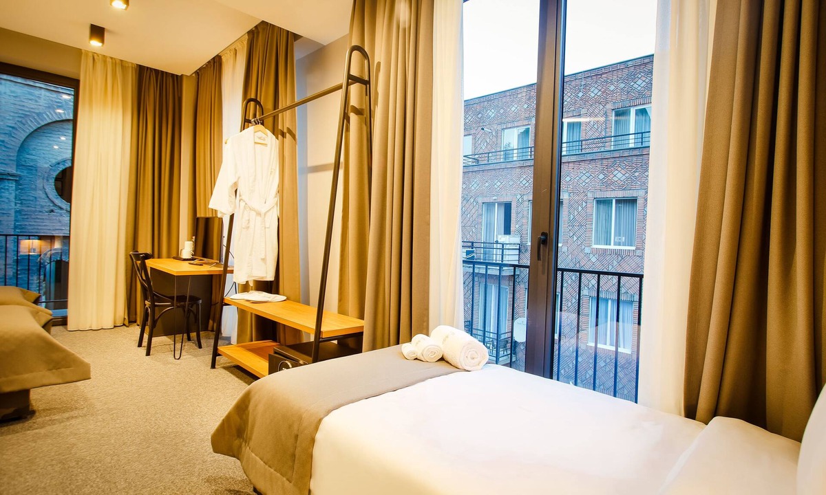 Avlabari Hotel | Hotel TUTA