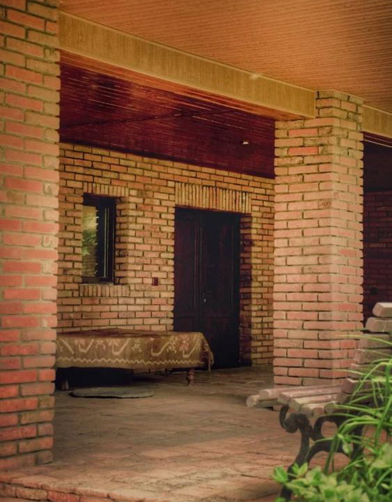 Vedzebi House | kviparosi