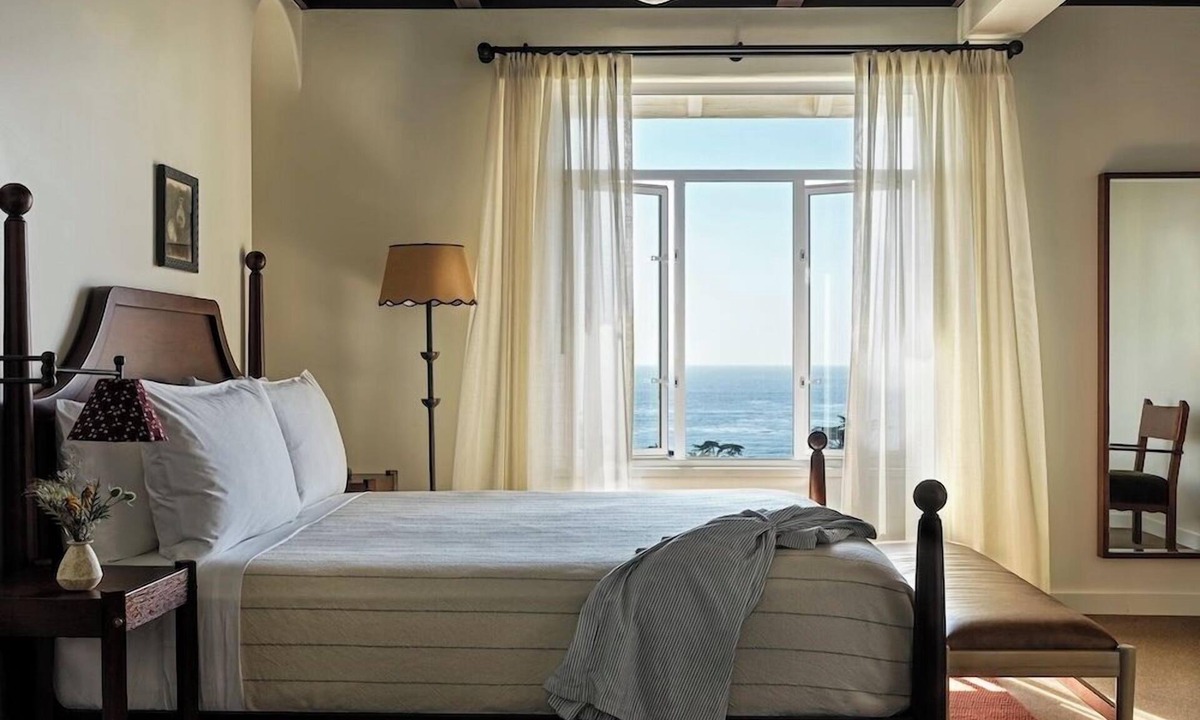 Golden Rectangle Hotel | La Playa Hotel