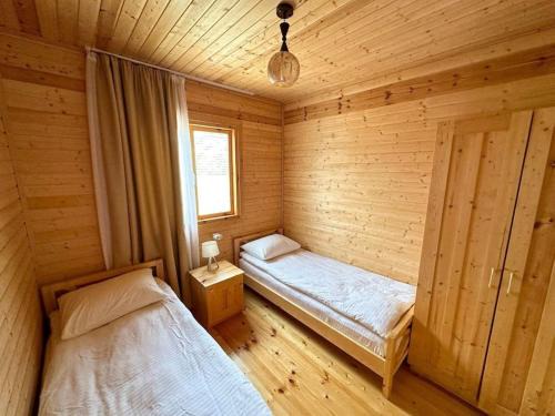 Bagvdanari House | LogInn Cabin 3 Cozy Wooden Cottage in Mestia
