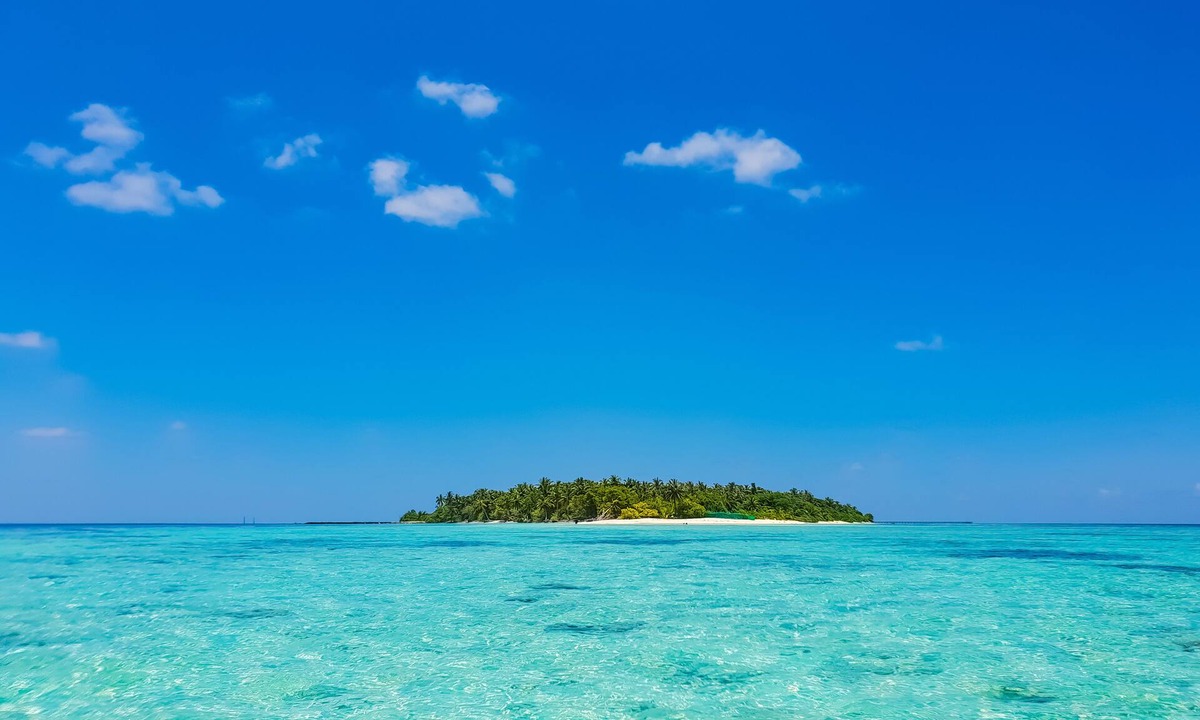 Omadhoo House | Nemo Inn