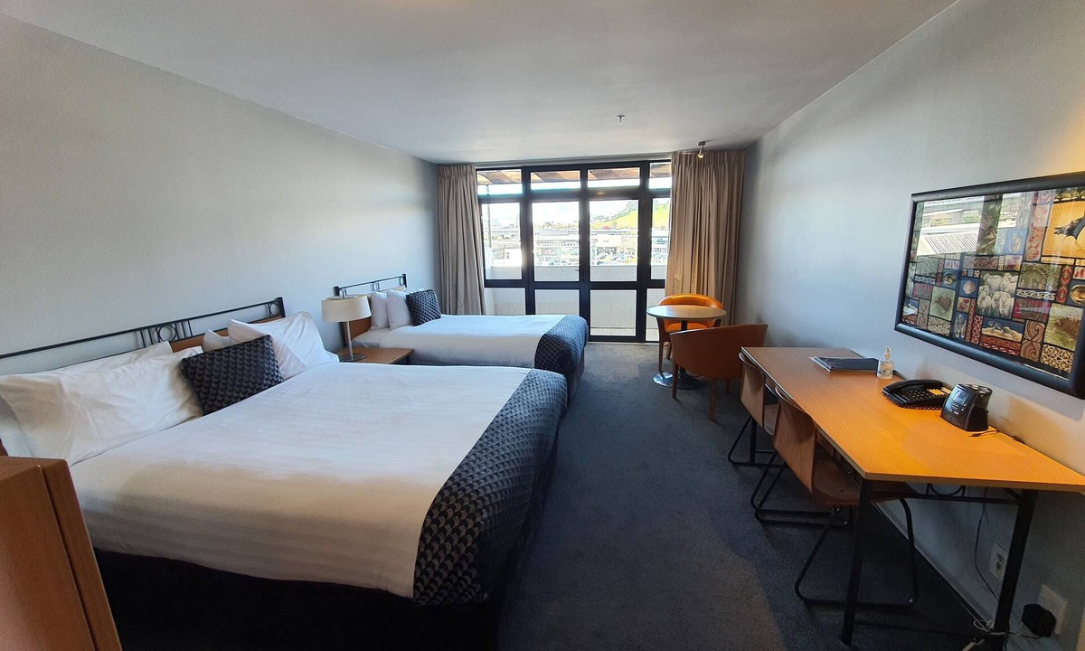 Epsom Hotel | Off Broadway Motel