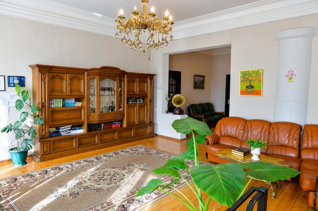 Kutaisi House | Orange Guesthouse