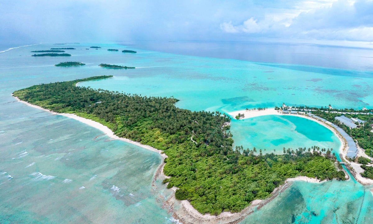 Kudafares Hotel | Rahaa Resort Maldives