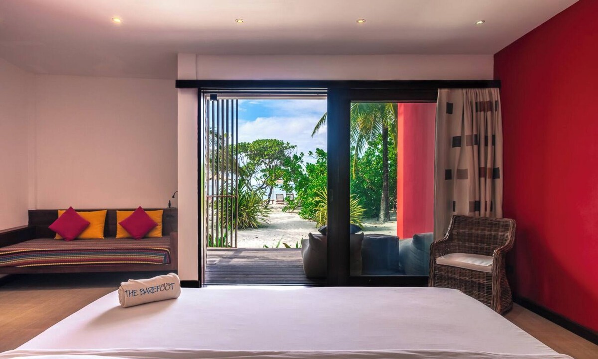 Hanimaadhoo Hotel | The Barefoot Eco Hotel
