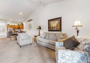 Golf Course Views Updated Condo Near Branson Shows & Dining in Branson