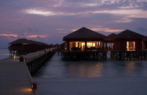 Vilamendhoo Island Resort | 85 m² Resort ∙ 127 guests
