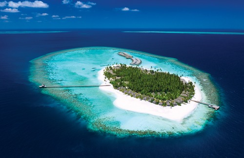 Maagau Island Hotel | Baglioni Resort Maldives - the Leading Hotels of the World