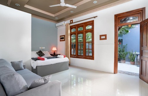 Ukulhas House | New Moon Village