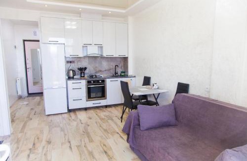 Batumi Apartment | Семейный уют