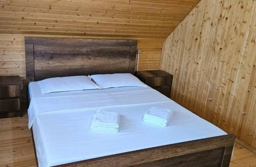 Ambrolauri Ski Chalet | კერა მთაში Kera Mtashi