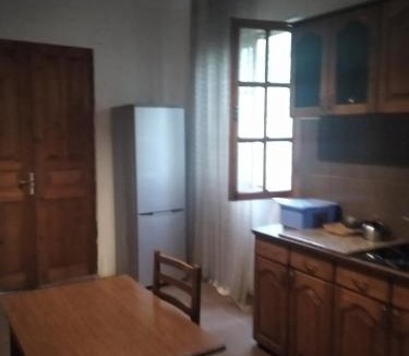 Ambrolauri House | საოჯახო სასტუმრო ნიკორწმინდაში