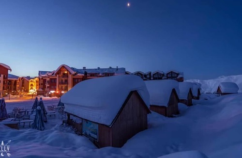 Kazbegi Apartment | Altimera Collection - Oracle - Ski-In/Ski-Out