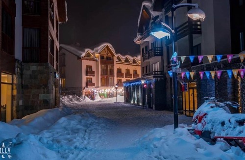 Kazbegi Apartment | Altimera Collection - Oracle - Ski-In/Ski-Out