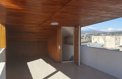 Tbilisi City Centre Apartment | APARTMENT in the heart of CITY CENTRE with PRIVATE ROOF DECK