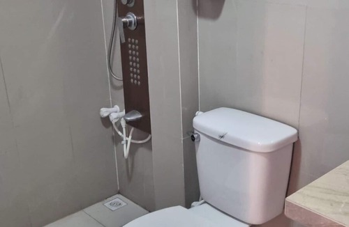 Vaadhoo House | Avanti Surf & Stay