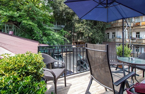 Sololaki House | Beautiful house with a garden in the heart of Tbilisi, 4 bedrooms with AC