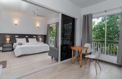 Ukulhas Hotel | Casaparadiso - Beach View