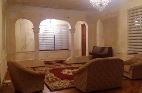 Samtredia Apartment | cheerful 4 bedroom home in Samtredia, georgia (near to airport)