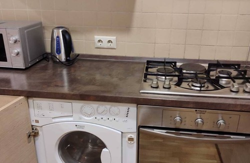 mtatsminda Apartment | Chic 2-bedroom apartment with AC, and balcony in awesome T'bilisi