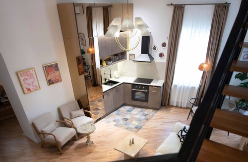 Tbilisi City Centre Apartment | City Soul - Charming 2-bedroom apartment in Tbilisi Old Town