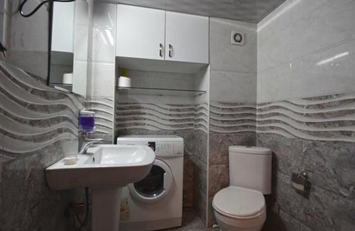 Chugureti Apartment | Comfortable Flat in Central Tbilisi