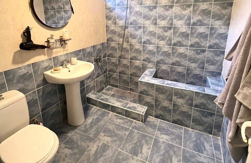 Kutaisi House | Cozy apartment with great location in the center of city