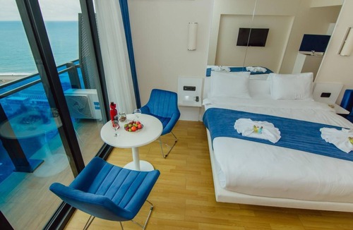 New Boulevard Apartment | Cozy Studio in Serene Batumi with AC, WiFi