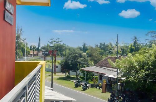 Cijulang House | Dam Ri Private 2nd Floor - Near Airport & Batukaras
