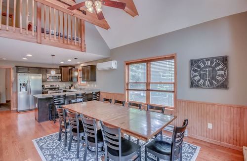 Lake Harmony Estates House | Eagles Nest by PMR, 6 Bedrooms, Mountain View, 9 Smart TVs, EV Charger, Skiing