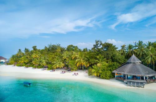 Ellaidhoo Resort | Ellaidhoo Maldives by Cinnamon - One-way Free by Speedboat