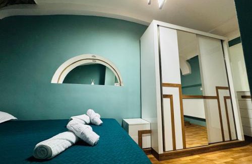 Sololaki Apartment | Freedom Colors Old Tbilisi