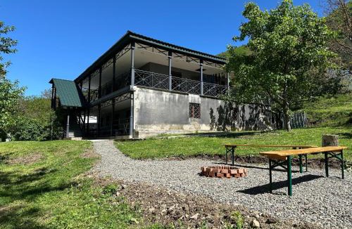 Tsromi Hostel | GT moto base
