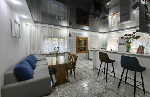 Khashuri House | Guest House Metreveli Street 19