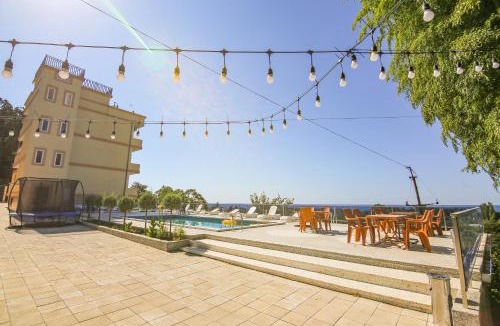 Kobuleti Hotel | Hotel "GrapeHill"