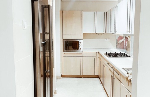 Kelapa Gading Barat Apartment | Cozy Affordable 3 Bedroom Apartment ,family Friendlydirect to Mall Kelapa Gading