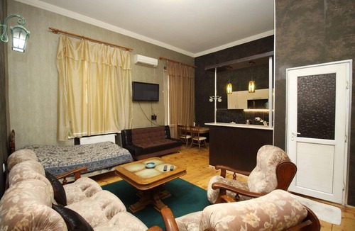 Chugureti Apartment | ilonas apartment tbilisi centre